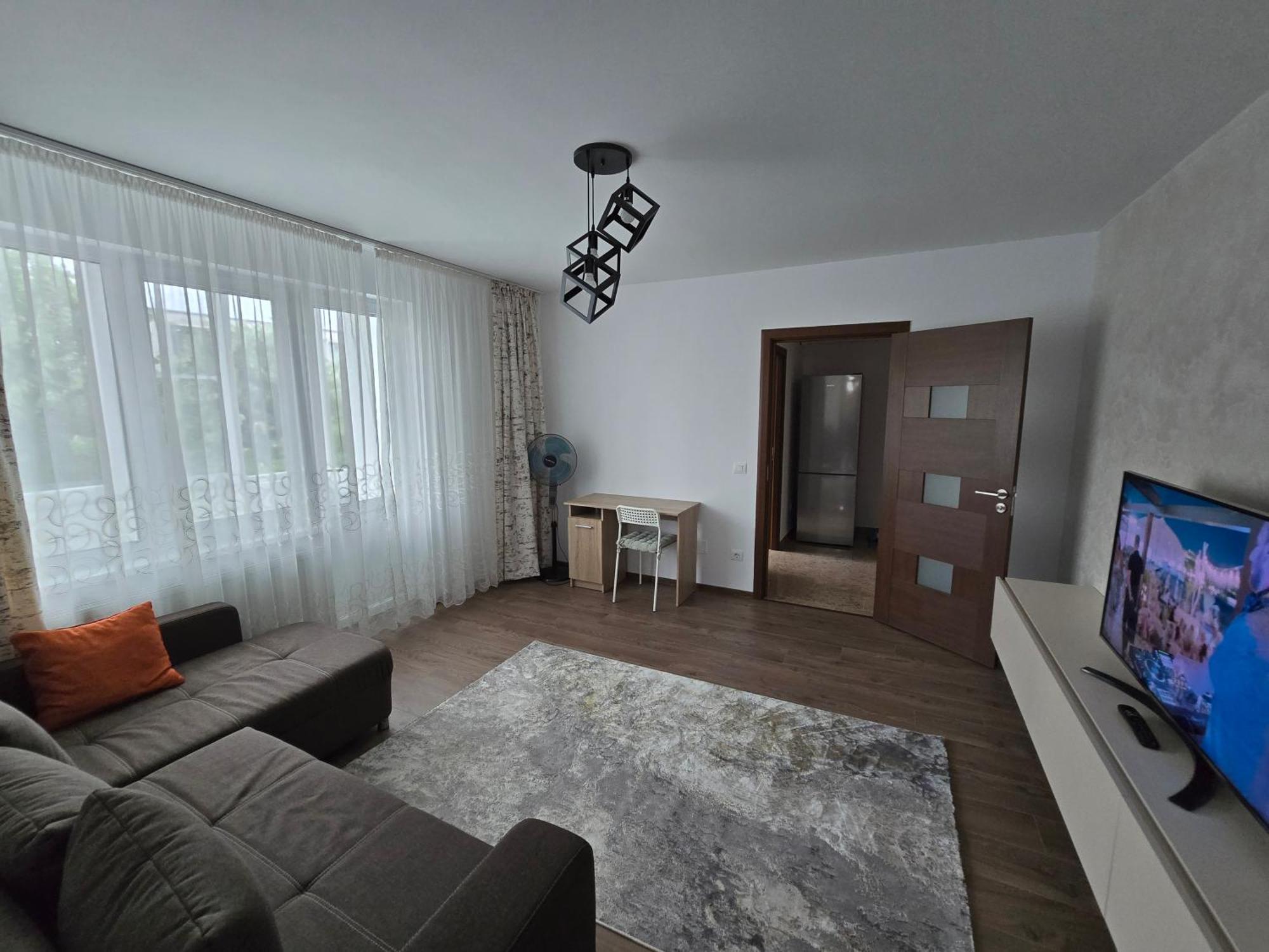 Downtown Apartment Ramnicu Valcea Ngoại thất bức ảnh