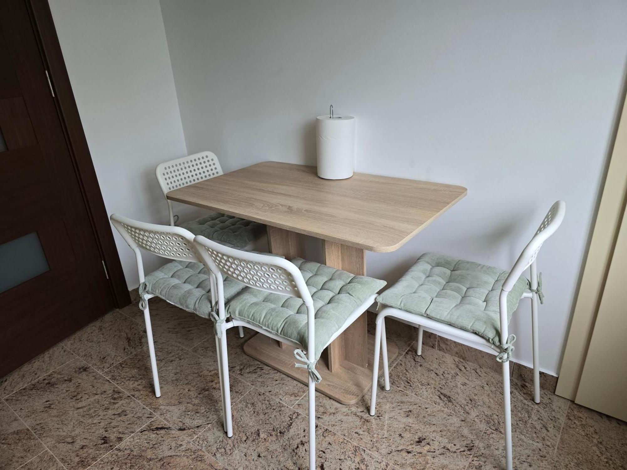 Downtown Apartment Ramnicu Valcea Ngoại thất bức ảnh